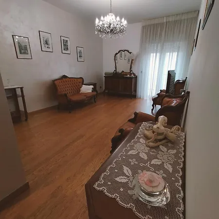 68 - Comfort Moderno & Fascino Antico * Барі