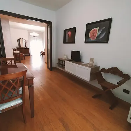 68 - Comfort Moderno & Fascino Antico Барі